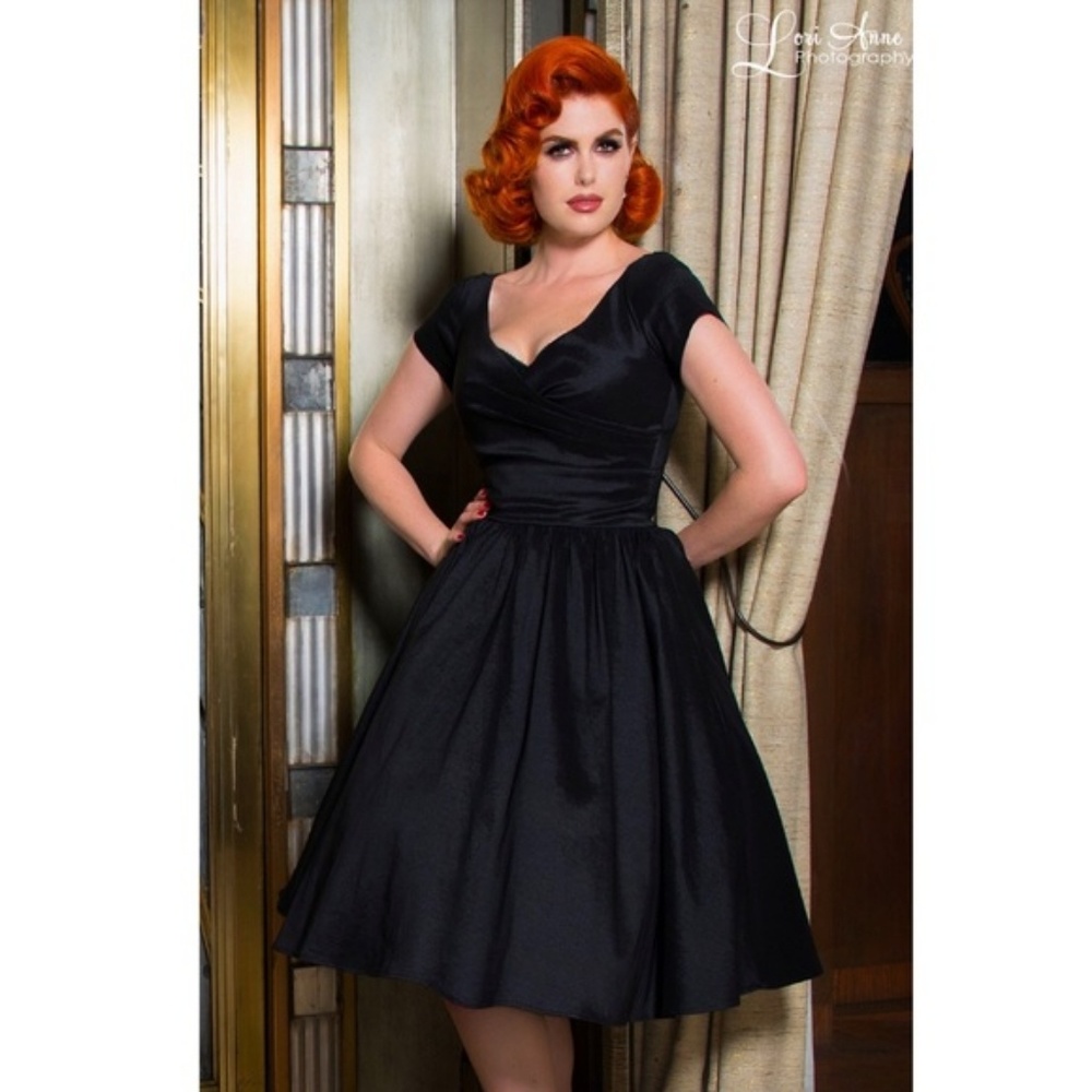 PINUP GIRL CLOTHING XS AVA SWING DRESS IN BLACK